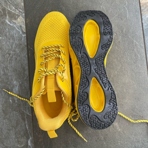 Yellow Flame Running Shoes - Picture 5 of 7